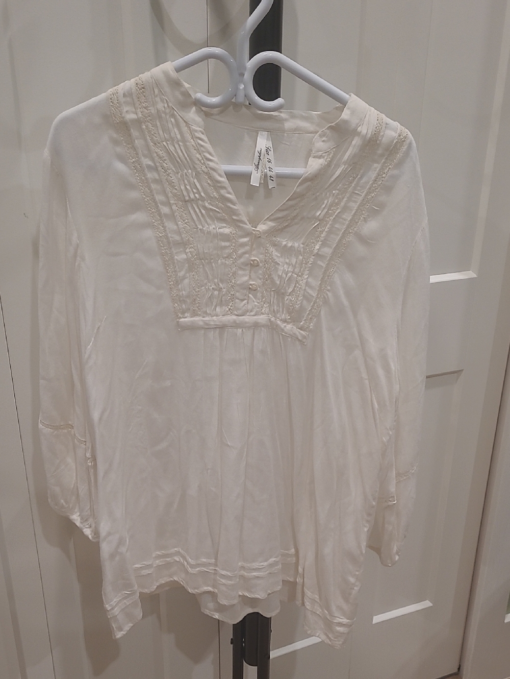 ATMOSPHERE Cream Pintuck Peasant Tunic